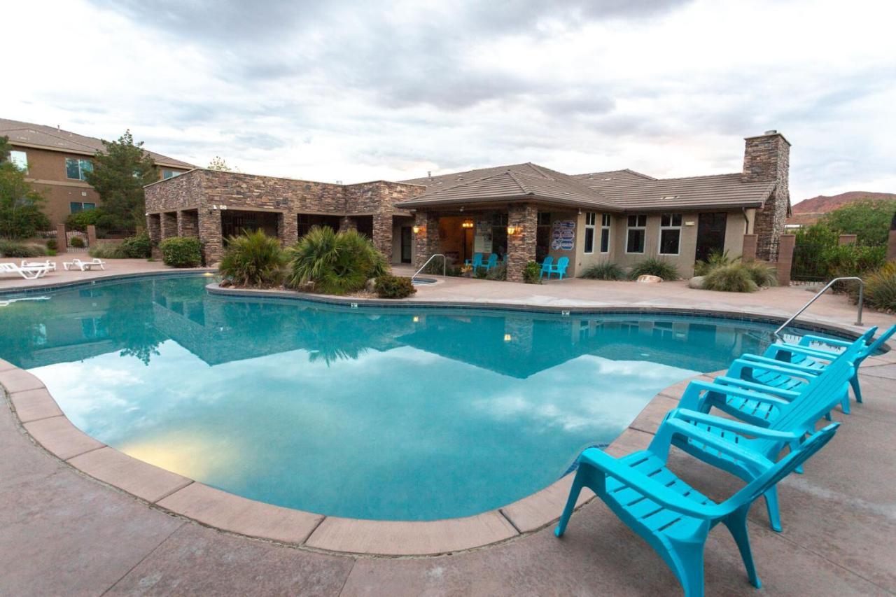 D5-Coral Springs Poolside-Ground Floor 3-Bedroom Hillside View Hurricane Szoba fotó